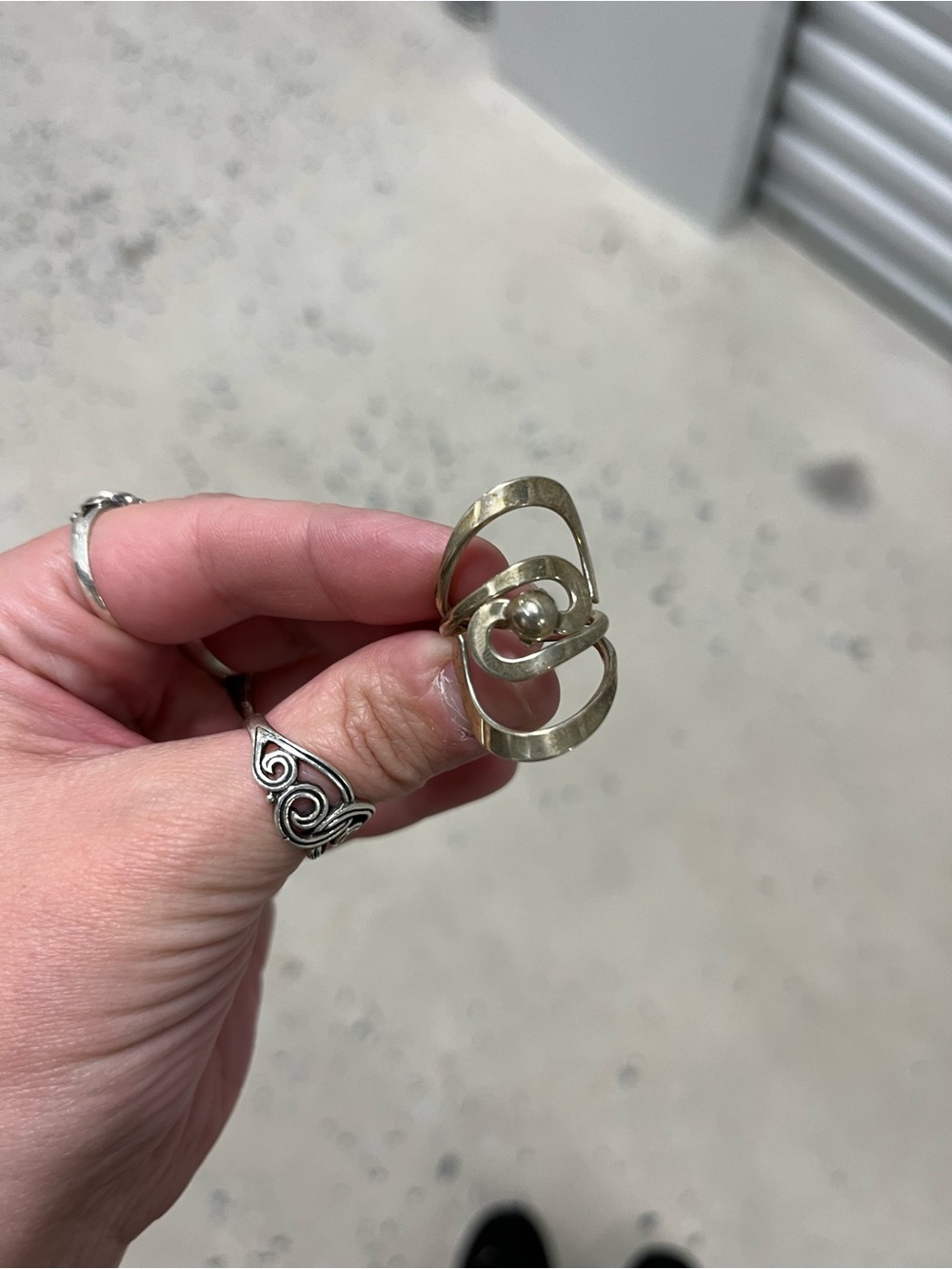 Elegant silver Tone Swirl Statement Ring